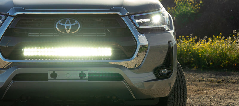 STEDI 2015+ Toyota Hilux (N80) 28 Inch ST4K Inch LED Lightbar Inner Grill Bundle